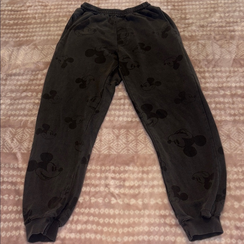 Zara Disney edition
Kids Sweatpants jogger - Picture 9 of 9